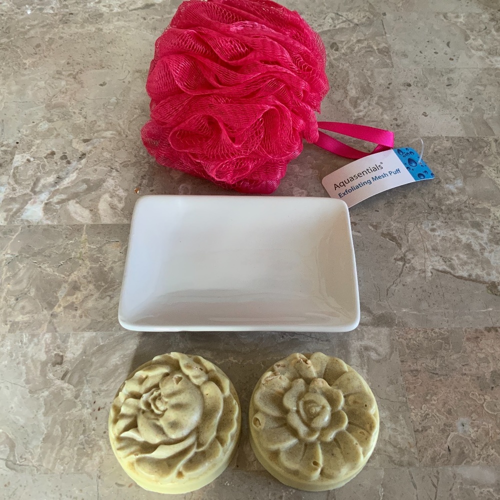 Spa Set Puff Organic Handmade Ginger Oatmeal  Soap & Soap Dish